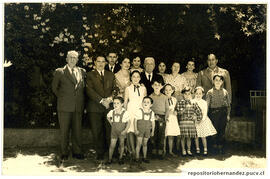 Roberto Hernández y su familia. Horacio Hernández Anderson a la izquierda